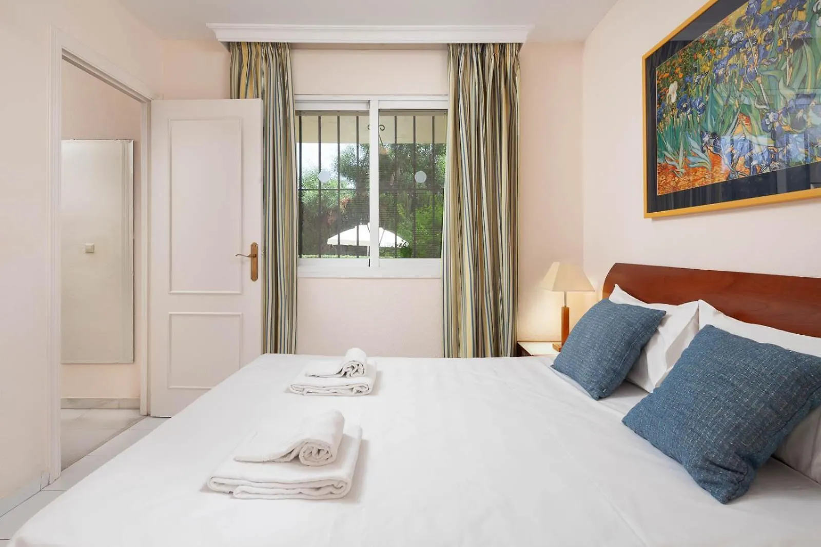 Pueblo Marina Summer Breeze Apartaments By Alfresco Stays El Faro Spanien